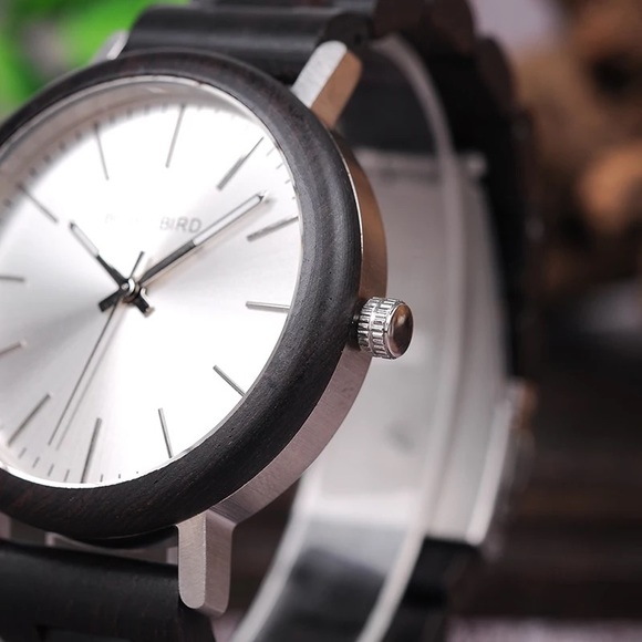 Luxury 100% Handmade Ebony Wood Quartz Watch - Picture 4 of 16